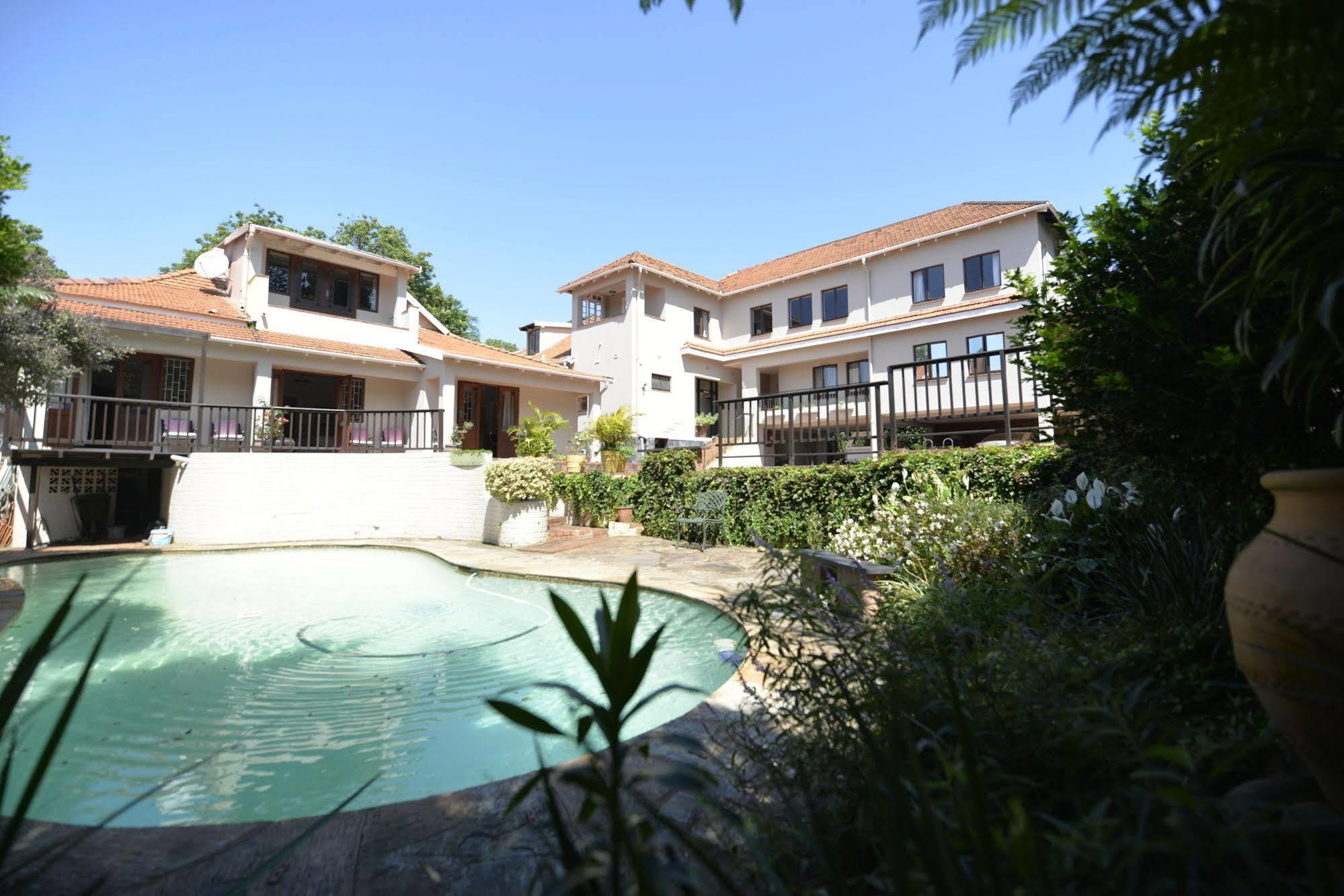 Bed & Breakfast Roseland House 4*